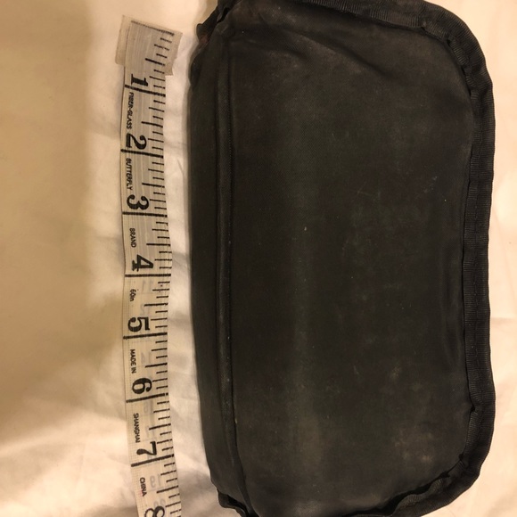 Small Black Saks Fifth cosmetic bag - Picture 4 of 6